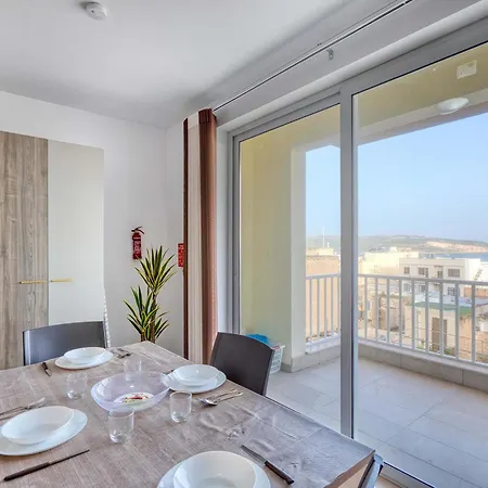 Apartment Bright 2br Sea Views From The Balcony
