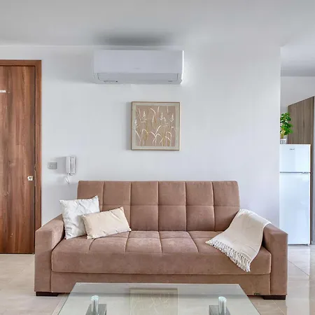 Bright 2br Sea Views From The Balcony Апартаменты *