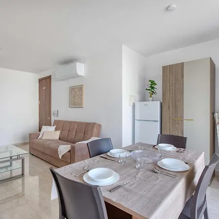 Bright 2br Sea Views From The Balcony Апартаменты