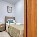 Bright 2br Sea Views From The Balcony * セント・ポールズ・ベイ