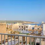 アパート Bright 2br Sea Views From The Balcony