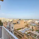 アパート Bright 2br Sea Views From The Balcony