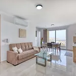 Bright 2br Sea Views From The Balcony アパート *