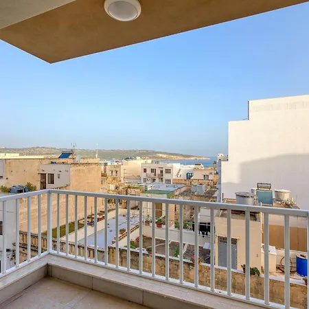아파트 Bright 2br Sea Views From The Balcony